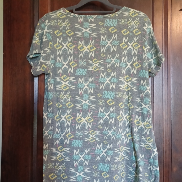 Lularoe Classic T, size S - Picture 3 of 4